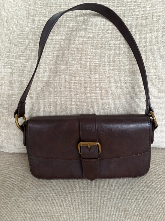 Brandy Melville Handbags - Brandy Melville Brown Leather Shoulder Bag